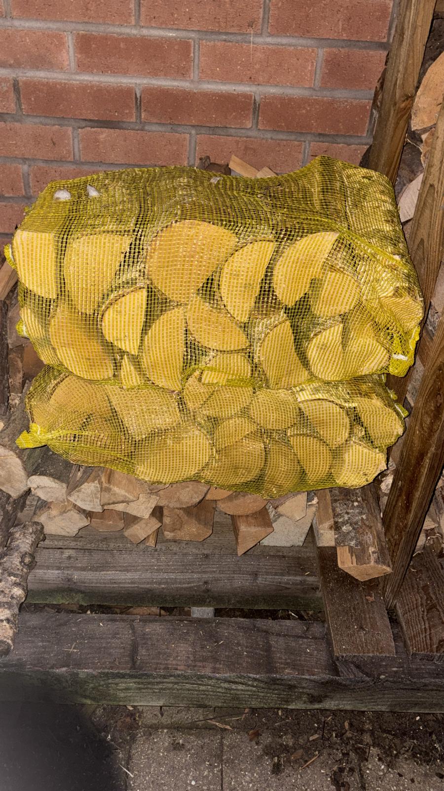 Kiln Dried BirchLogs - 40L x 88 Net Bags